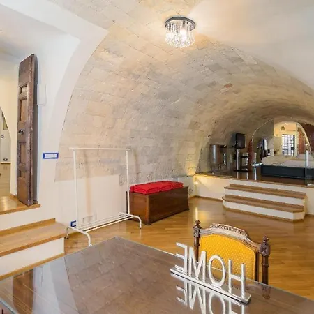 Palazzo Di Citta * باري